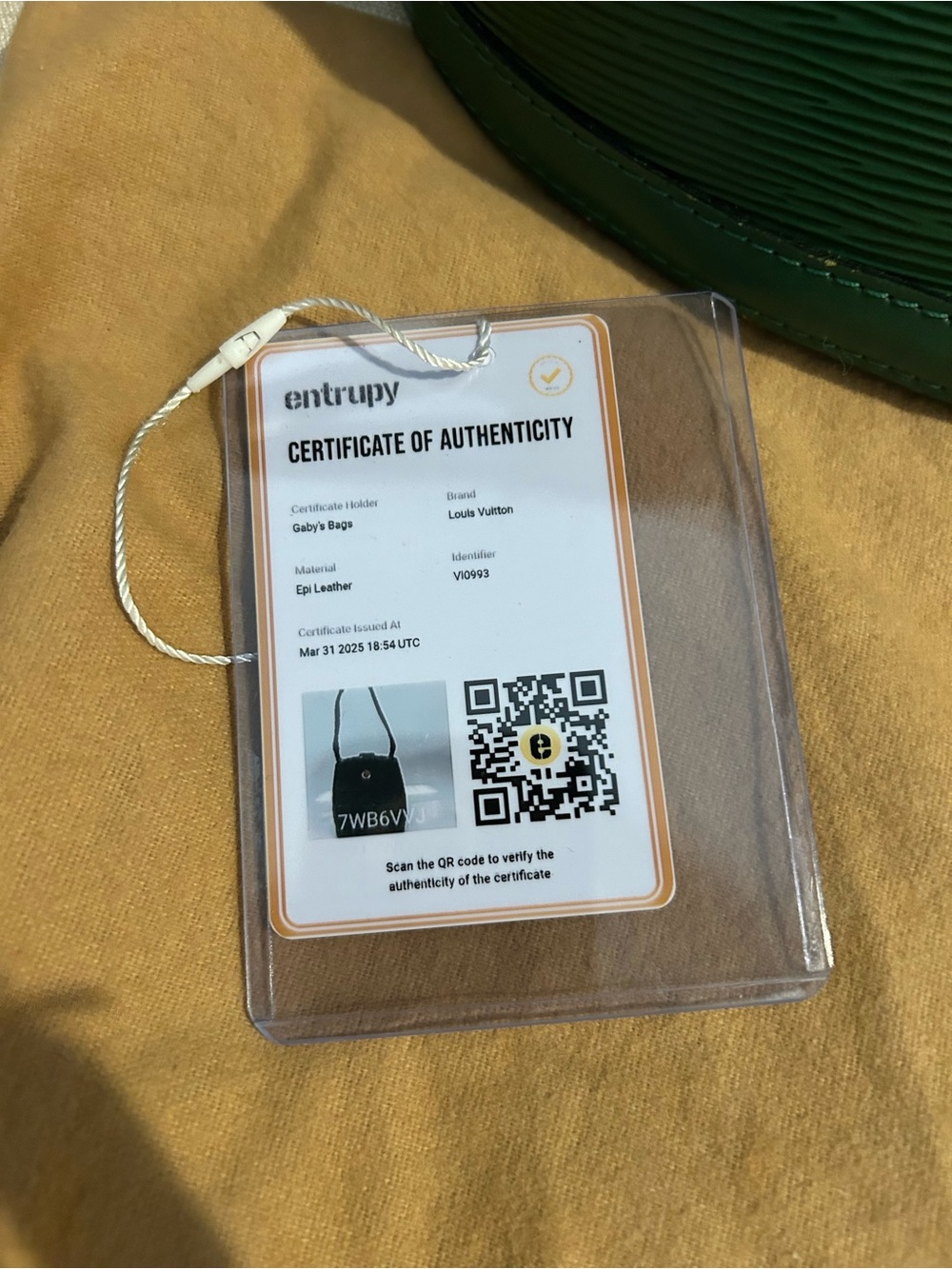 Louis Vuitton Cluny Green Epi Leather Bucket Shoulder Bag w/Entrupy Certificate - Picture 15 of 17